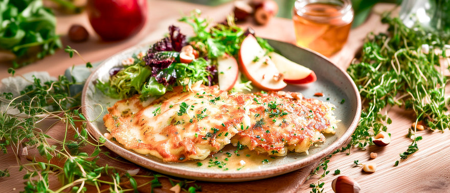 Käse-Knusperrösti mit Apfel-Feldsalat