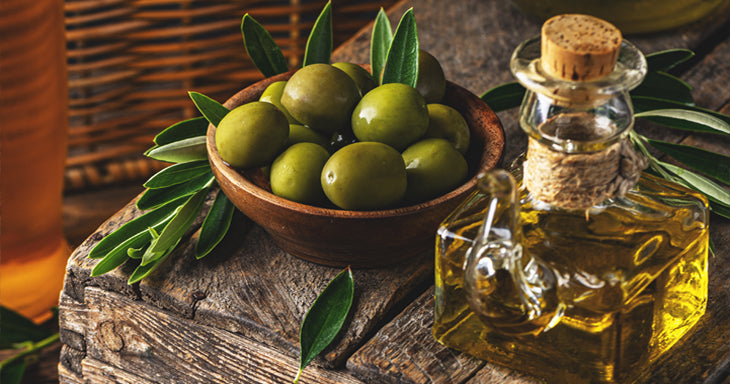 Von der Bio-Olive zum Spitzenöl: Anbau, Ernte und Güteklassen