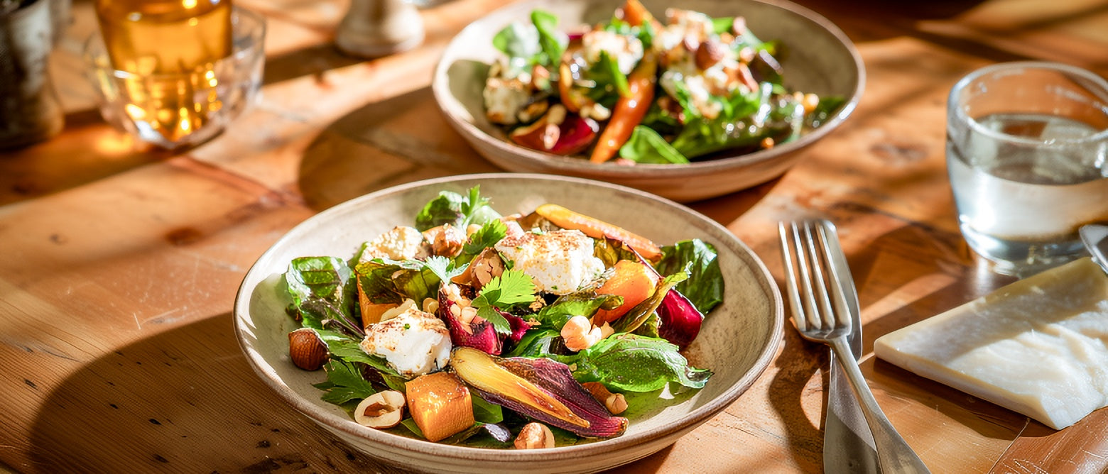 Herbstlicher Nüsslisalat mit Wurzelgemüse und Ziegenkäse