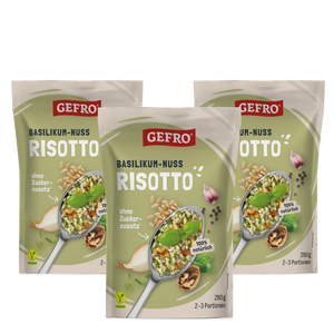 Drei Packungen GEFRO Basilikum-Nuss Risotto, 280 g, mit Serviervorschlag auf der Vorderseite und veganem Hinweis