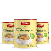 Drei Dosen GEFRO Klassik Allgäuer Gerstelsuppe, vorne eine 500-g-Packung mit Serviervorschlag in Schale.