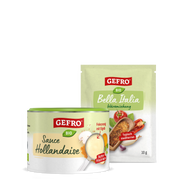 Zwei GEFRO Bio-Produkte: Dose Sauce Hollandaise und Beutel Bella Italia Würzmischung vor weißem Hintergrund