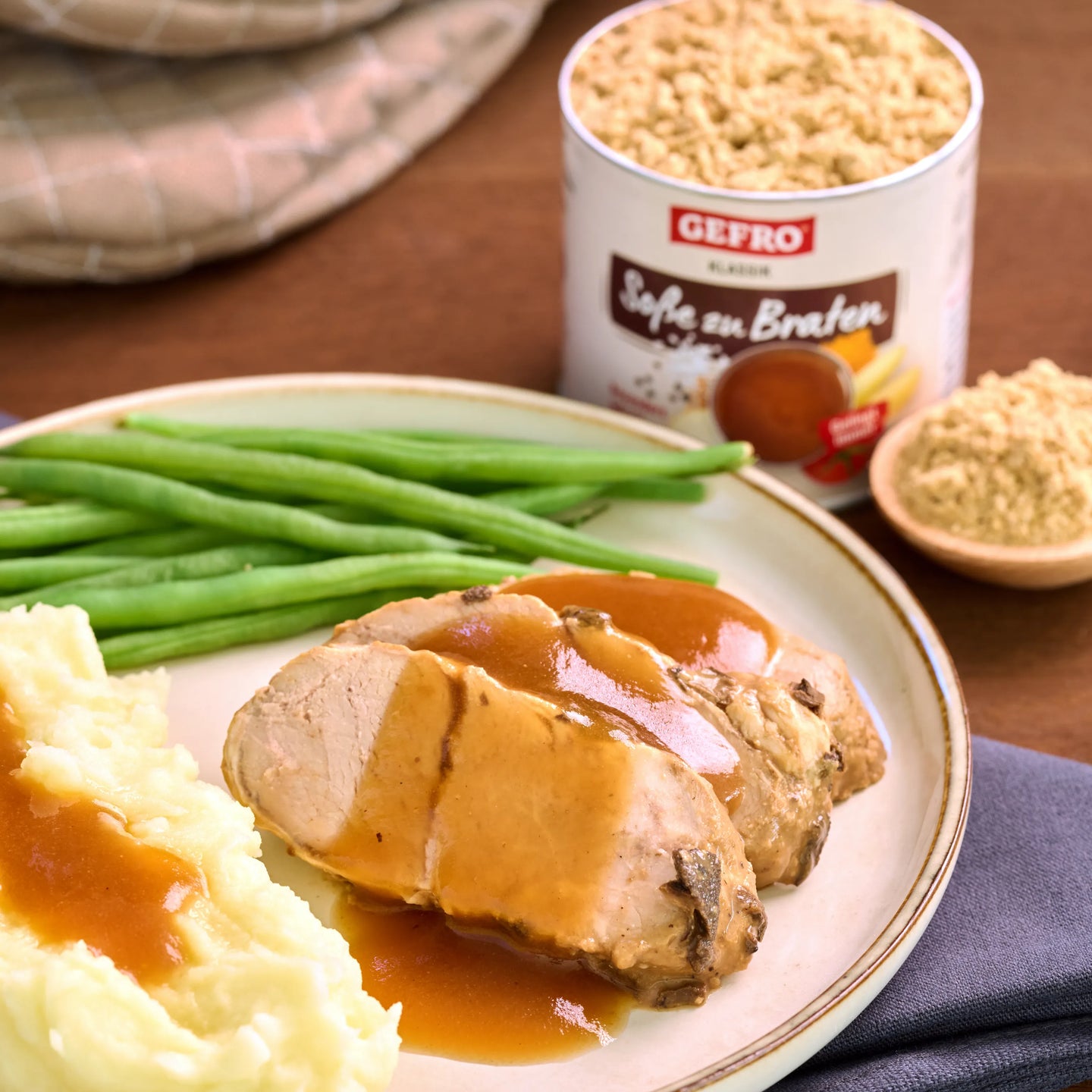 Fertige Bratensoße – Würze Bratensauce zu Fleisch