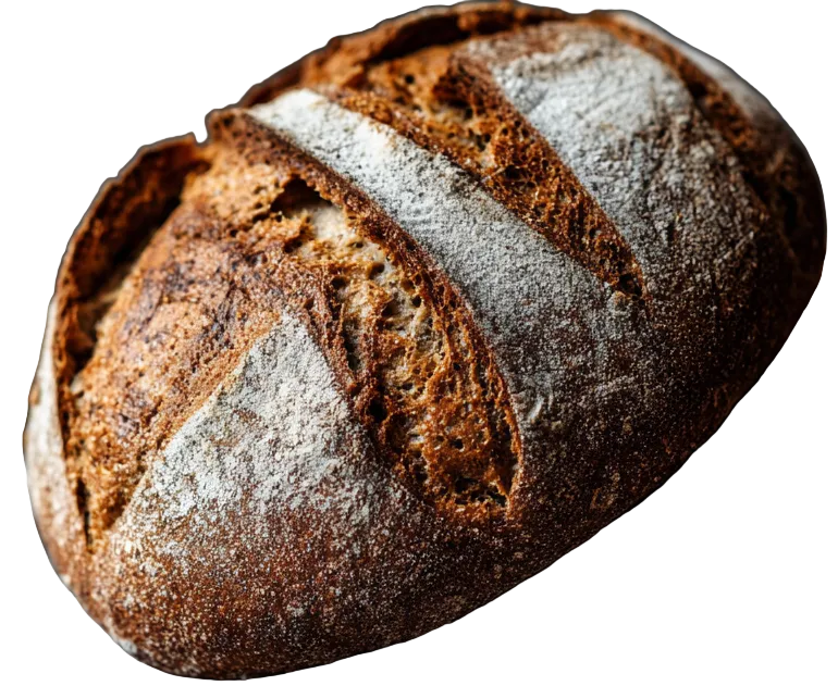 Rundes rustikales Brot mit goldbrauner Kruste, eingeschnittenen Rillen und feiner Mehlschicht auf schwarzem Hintergrund