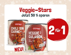 „Zwei GEFRO Dosen ‚Chili sin Carne‘ und ‚Veggie Gulasch‘ mit Hinweis ‚Veggie-Stars – jetzt 50 % sparen‘ und rotem 2-für-1-Aktionssymbol.“
