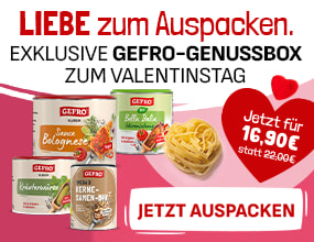 Gefro Genussbox mit verschiedenen Lebensmitteln wie Brühe, Gewürzen und Pasta. Text: „Liebe zum Auspacken – Exklusive Gefro-Genussbox zum Valentinstag“, Preisangabe 16,90 Euro.