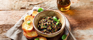 Auberginentatar mit Röstbrot