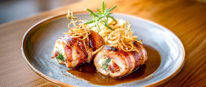 Filetr&ouml;llchen mit J&auml;gerso&szlig;e