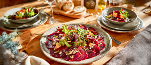 Rote-Beete-Carpaccio mit Feldsalat