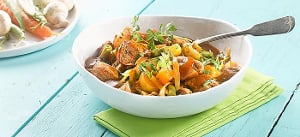 Lamm-Kartoffelragout mit jungem Gemüse
