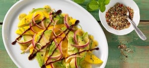 Exotischer Mango-Avocado-Salat