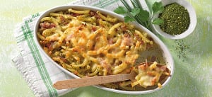 Überbackene Schinkennudeln mit Kräutersahne