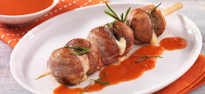 Allgäuer Käsechampignons im Speckmantel