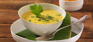 Bananen-Currysuppe mit Koriander