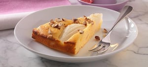 Birnen-Joghurtkuchen mit Haselnüssen