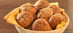 Honig-Pinienkernbrötchen