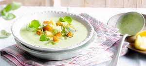 Kartoffel-Brunnenkressesuppe mit Joghurt