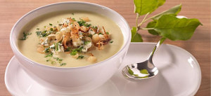 Kartoffelcremesuppe mit Gorgonzola und Birne