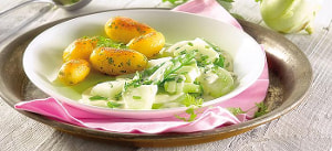 Kerbelkartoffeln mit Kohlrabi-Zuckerschotenragout