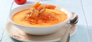 Lauch-Pimento Cremesuppe mit Garnelen