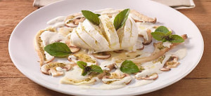 Pilzcarpaccio mit Mozzarella