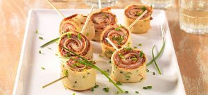 Schnittlauchcrêpes mit Schinken und Pesto Rosso