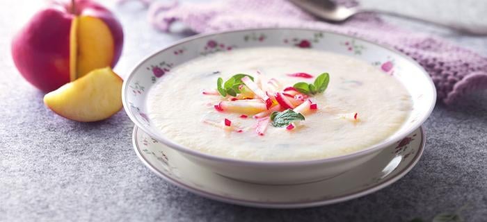 Sellerie-Apfelcremesuppe mit Radieschen | GEFRO