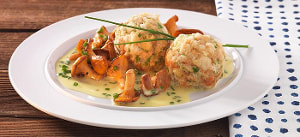 Semmelknödel mit Schnittlauchschwammerln