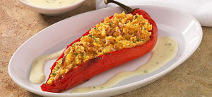 Spitzpaprika mit Ziegenkäse-Couscous und Lauchsoße