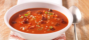 Tomatensuppe mit Perlgraupen und Chorizo
