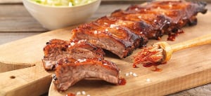 Würzige Spareribs mit Krautsalat
